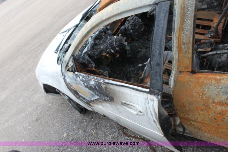 image for item D5452 2005 Dodge Stratus SXT