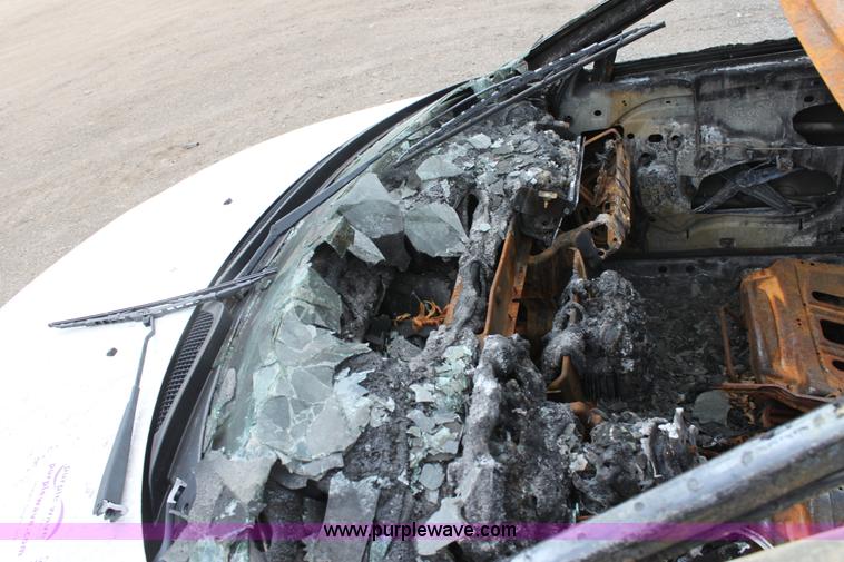 image for item D5452 2005 Dodge Stratus SXT