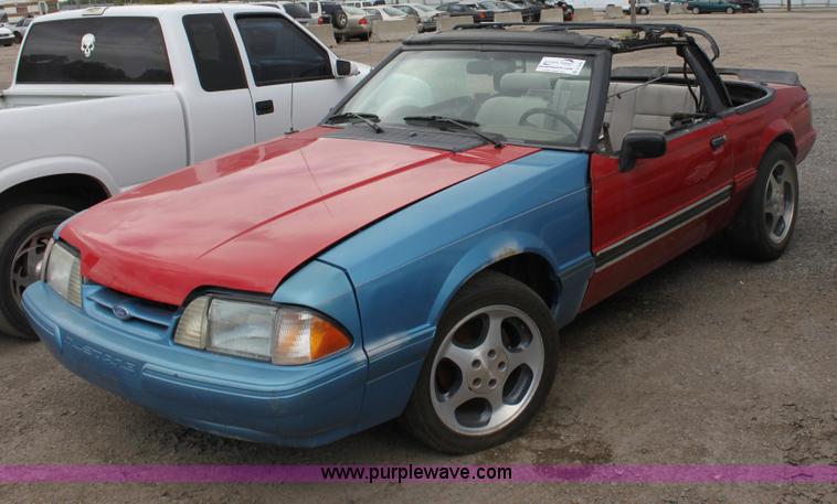 image for item D5453 1992 Ford Mustang LX