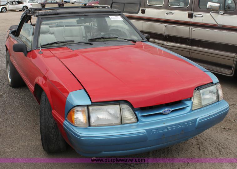 image for item D5453 1992 Ford Mustang LX
