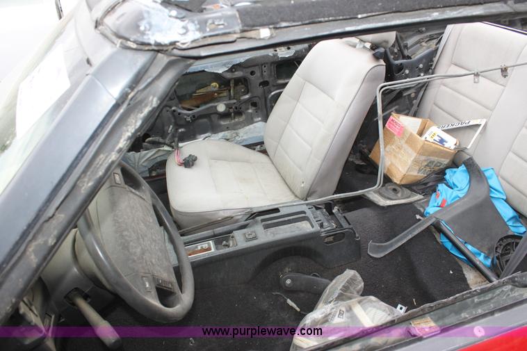 image for item D5453 1992 Ford Mustang LX