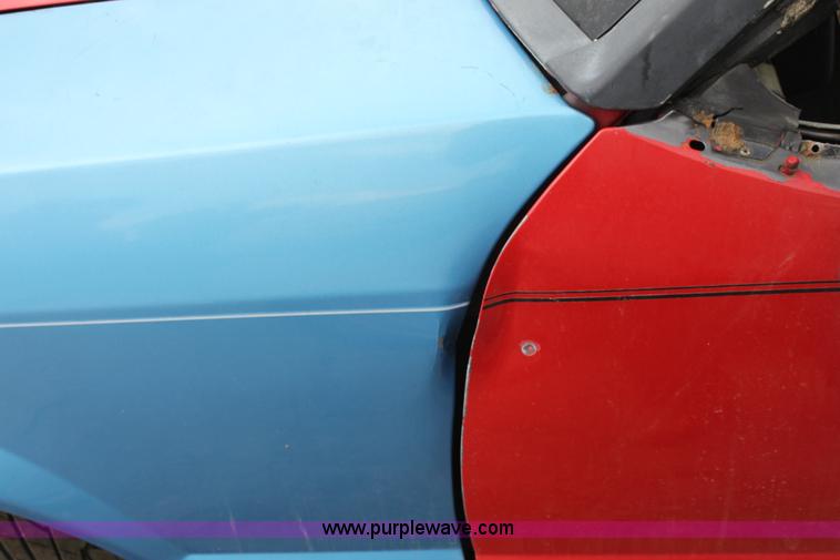 image for item D5453 1992 Ford Mustang LX