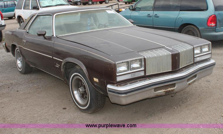 image for item D5455 1977 Oldsmobile Cutlass Supreme