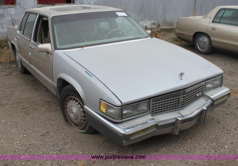 image for item D5456 1989 Cadillac DeVille