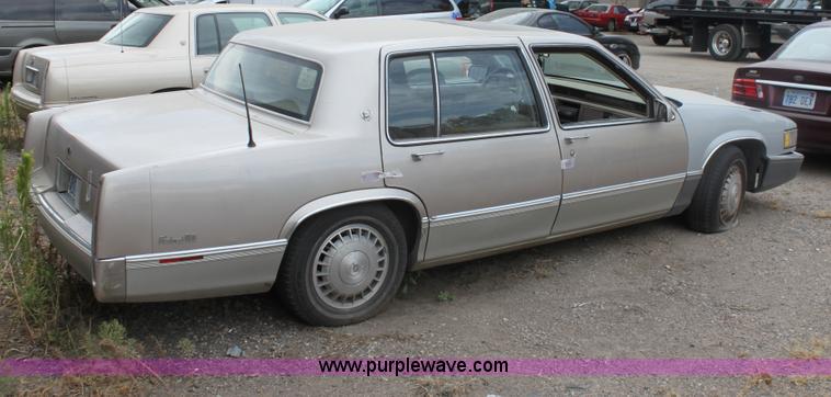 image for item D5456 1989 Cadillac DeVille