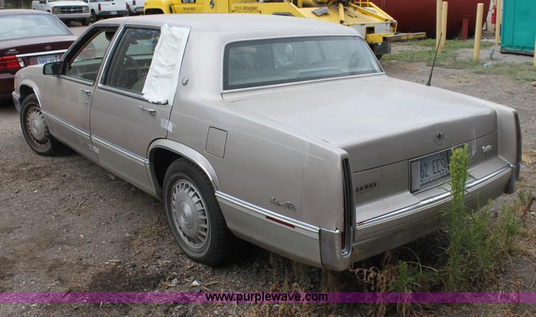 image for item D5456 1989 Cadillac DeVille