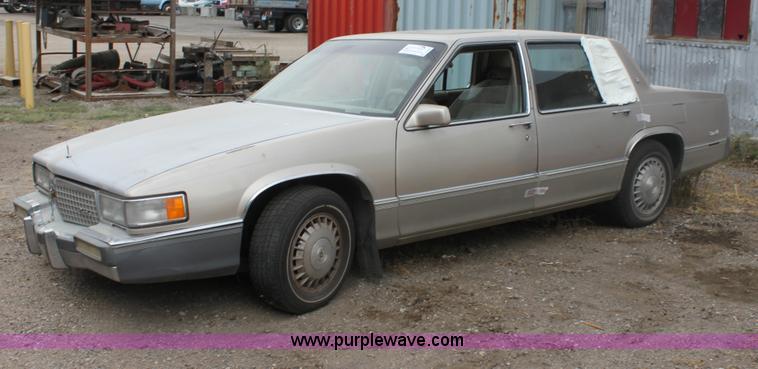 image for item D5456 1989 Cadillac DeVille