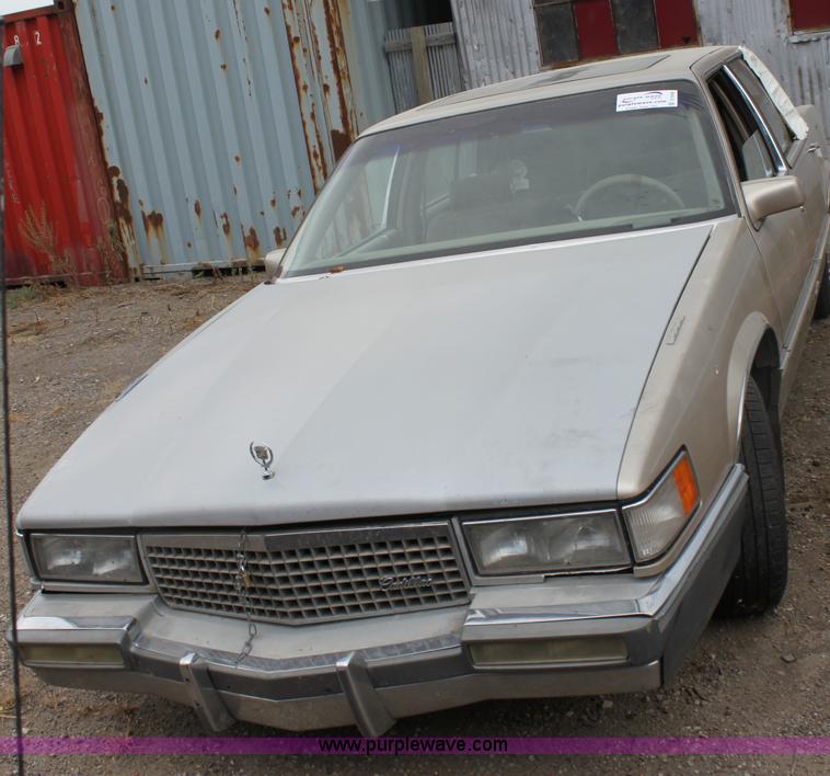 image for item D5456 1989 Cadillac DeVille