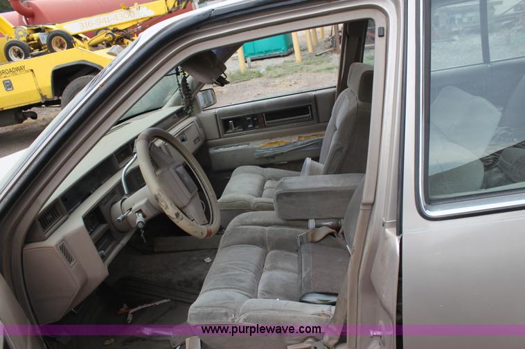 image for item D5456 1989 Cadillac DeVille