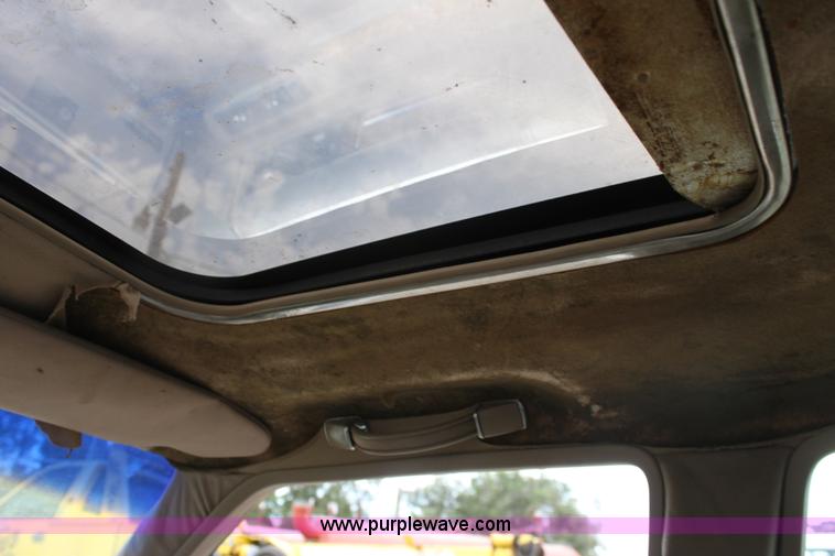 image for item D5456 1989 Cadillac DeVille