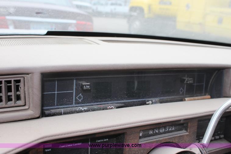 image for item D5456 1989 Cadillac DeVille