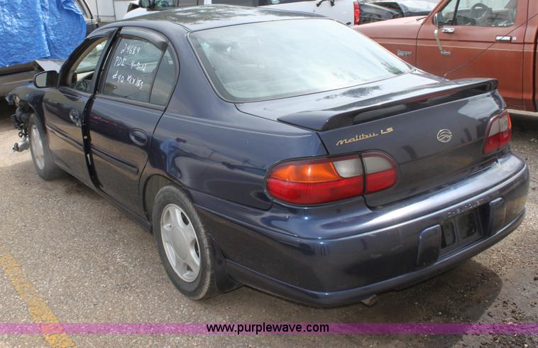 image for item D5458 2000 Chevrolet Malibu LS