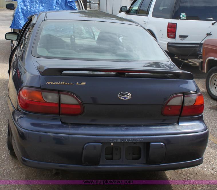 image for item D5458 2000 Chevrolet Malibu LS