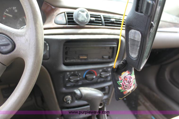 image for item D5458 2000 Chevrolet Malibu LS