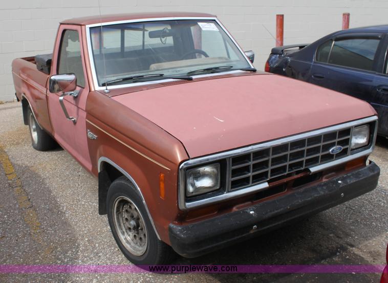 image for item D5459 1984 Ford Ranger XL pickup truck