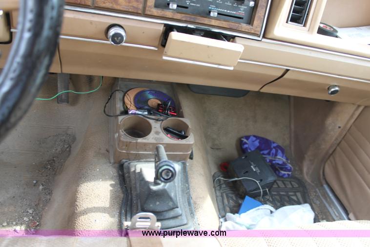 image for item D5459 1984 Ford Ranger XL pickup truck