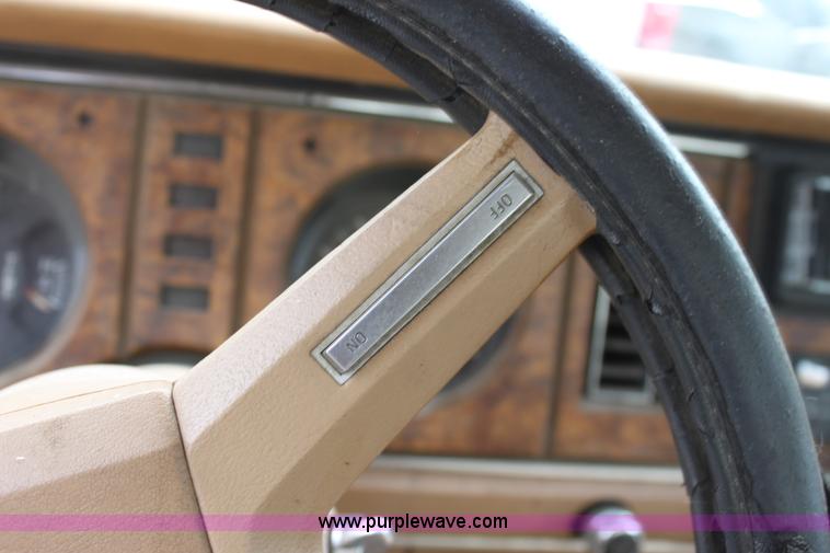 image for item D5459 1984 Ford Ranger XL pickup truck