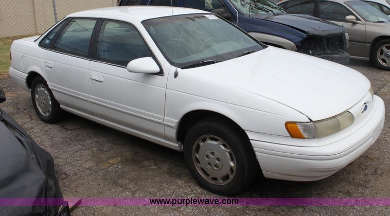 image for item D5460 1994 Ford Taurus