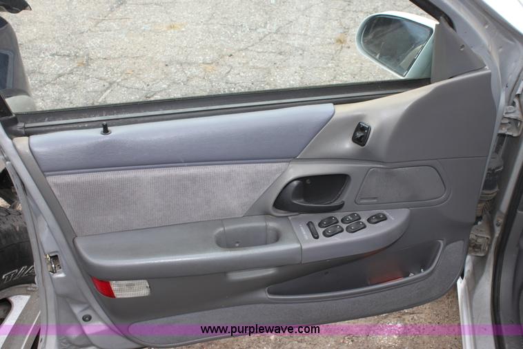 image for item D5460 1994 Ford Taurus