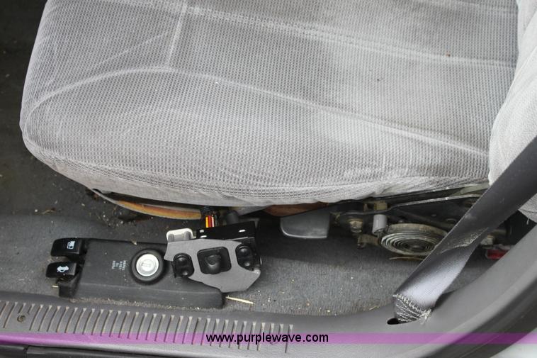 image for item D5460 1994 Ford Taurus