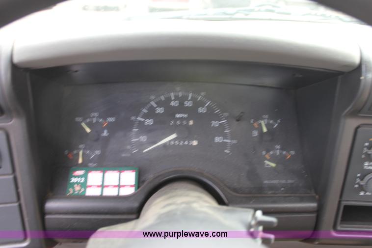 image for item D5461 1994 Chevrolet S-10 LS pickup truck