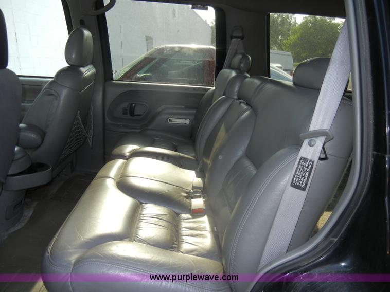image for item D4219 1996 Chevrolet Tahoe K1500 LT SUV