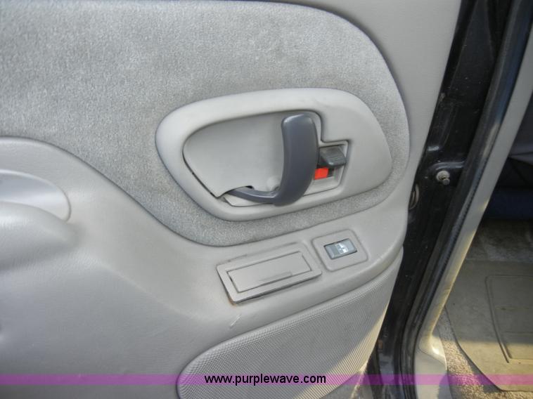image for item D4219 1996 Chevrolet Tahoe K1500 LT SUV
