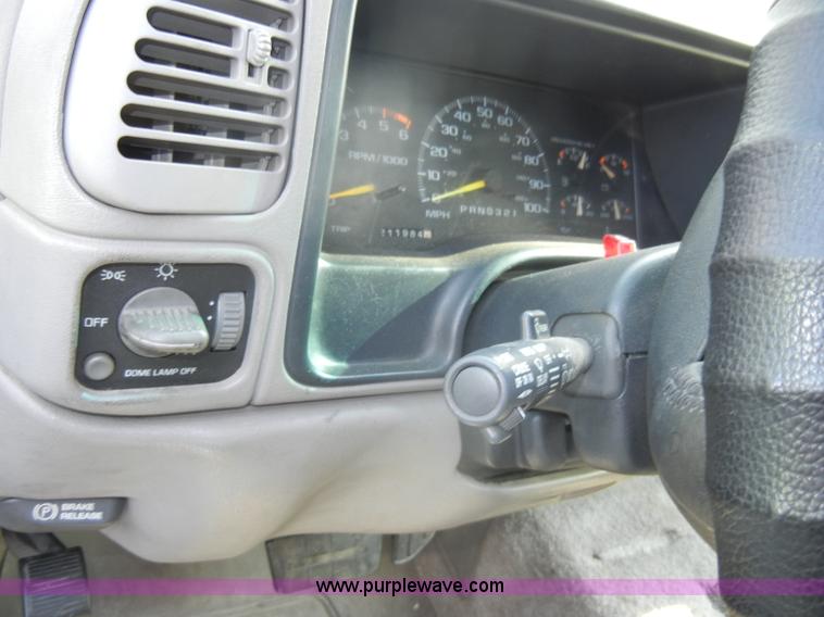 image for item D4219 1996 Chevrolet Tahoe K1500 LT SUV