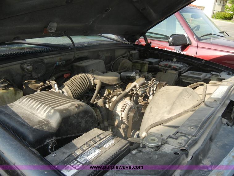 image for item D4219 1996 Chevrolet Tahoe K1500 LT SUV