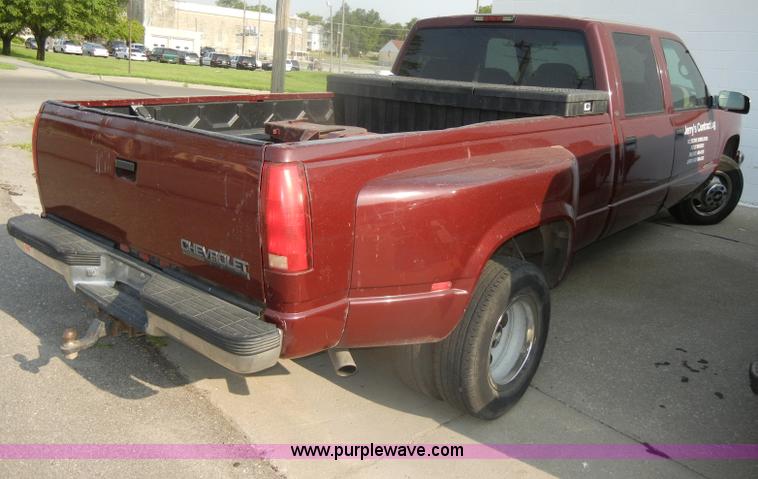 image for item D4231 1998 Chevrolet Silverado C3500 crew cab pickup truck