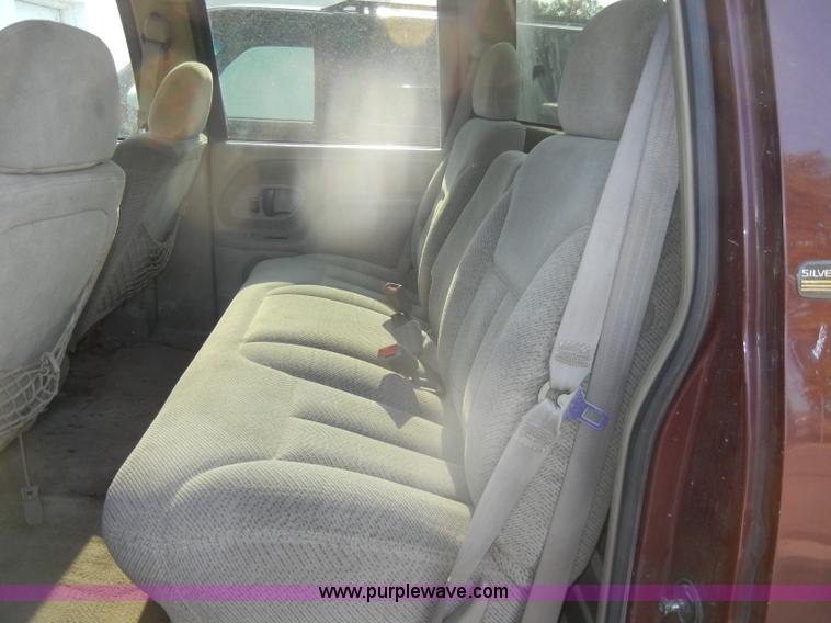 image for item D4231 1998 Chevrolet Silverado C3500 crew cab pickup truck