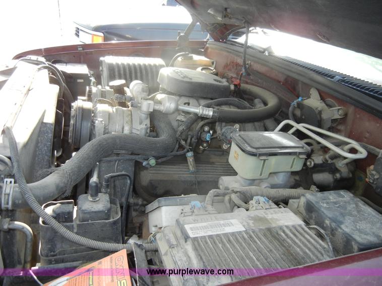 image for item D4231 1998 Chevrolet Silverado C3500 crew cab pickup truck