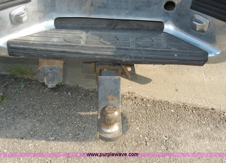 image for item D4231 1998 Chevrolet Silverado C3500 crew cab pickup truck