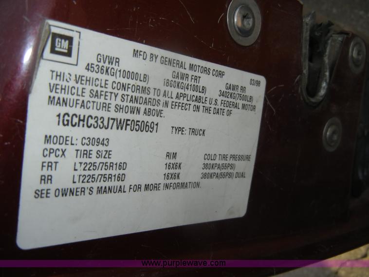 image for item D4231 1998 Chevrolet Silverado C3500 crew cab pickup truck