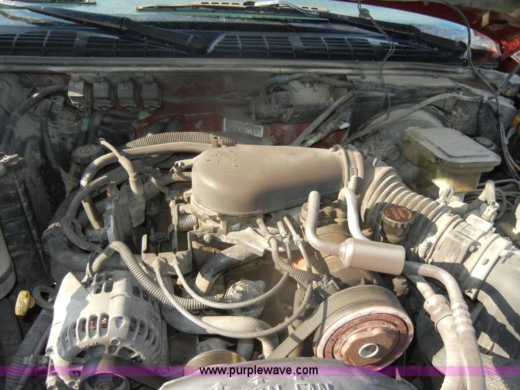 image for item D4232 1997 Chevrolet S10 LS pickup truck