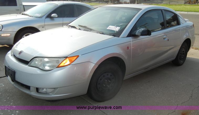 image for item D4233 2005 Saturn Ion 3