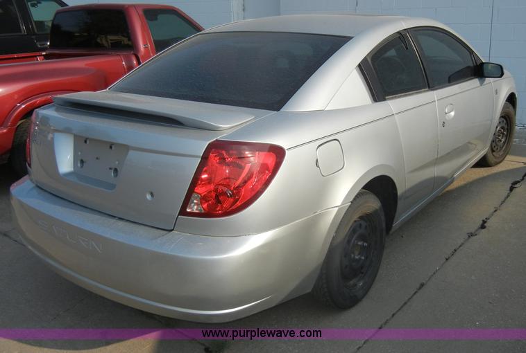 image for item D4233 2005 Saturn Ion 3