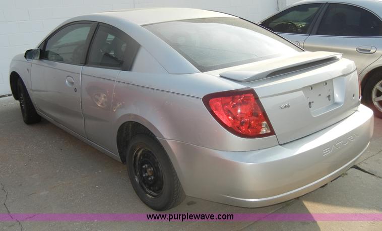 image for item D4233 2005 Saturn Ion 3