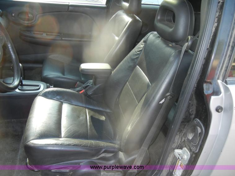 image for item D4233 2005 Saturn Ion 3