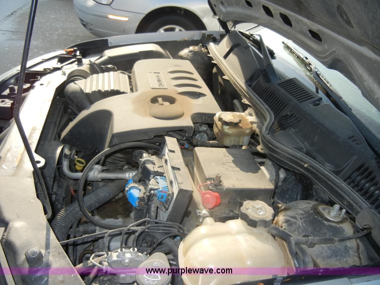 image for item D4233 2005 Saturn Ion 3