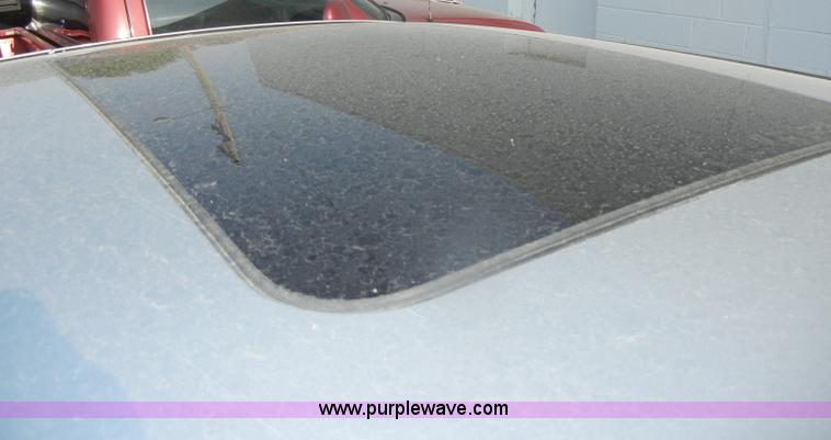 image for item D4233 2005 Saturn Ion 3