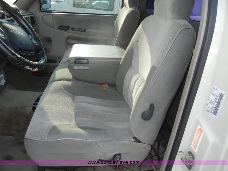image for item D4235 1995 Dodge Ram 1500 Laramie SLT pickup truck