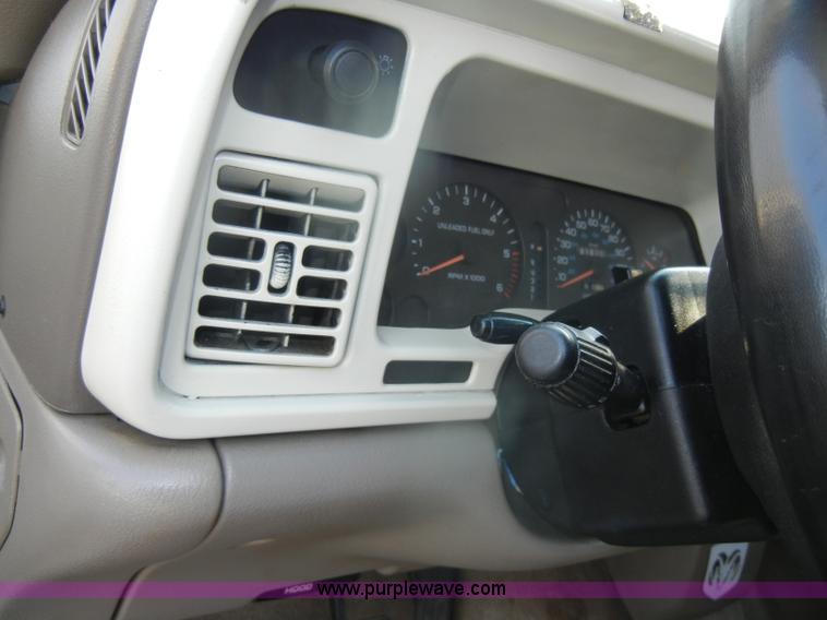 image for item D4235 1995 Dodge Ram 1500 Laramie SLT pickup truck