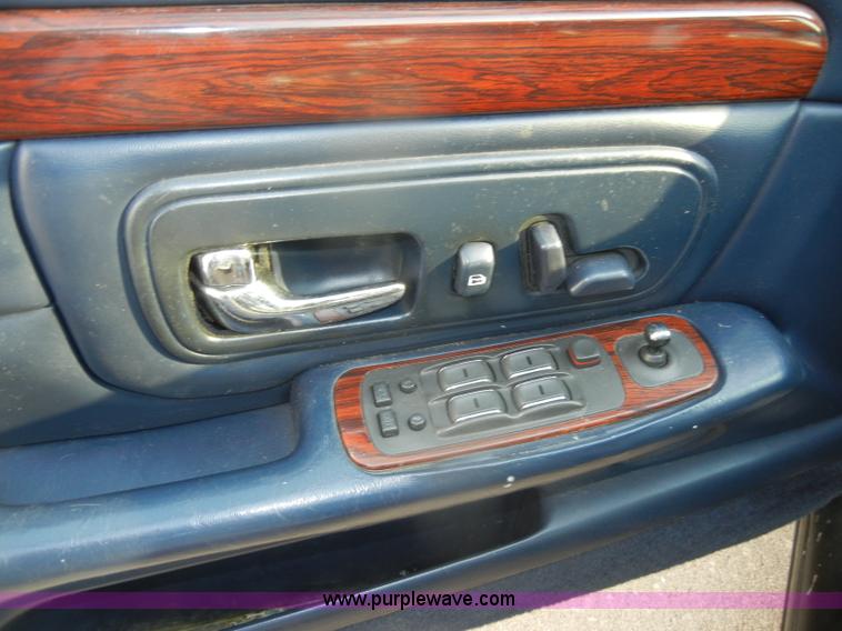 image for item D4237 1997 Cadillac DeVille