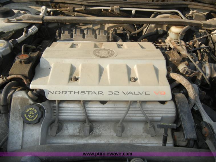 image for item D4237 1997 Cadillac DeVille