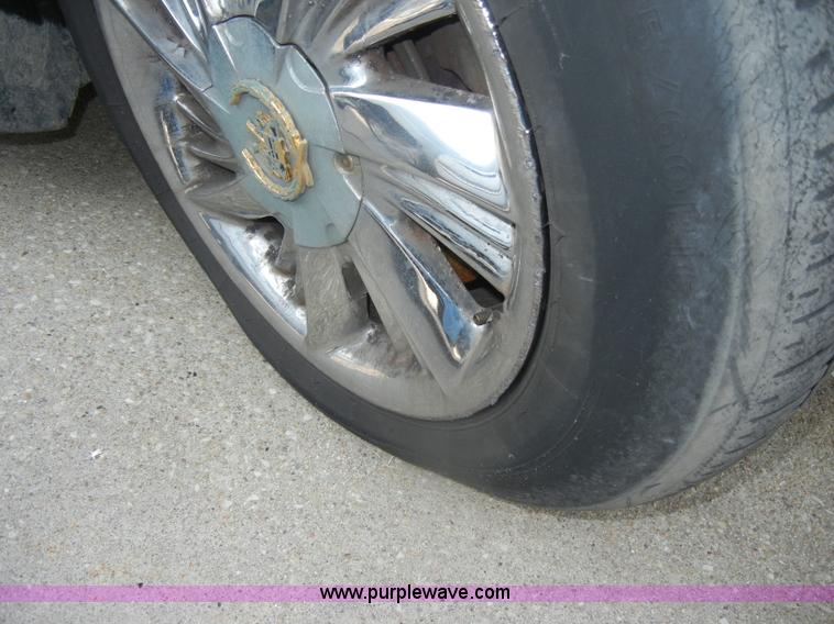 image for item D4237 1997 Cadillac DeVille