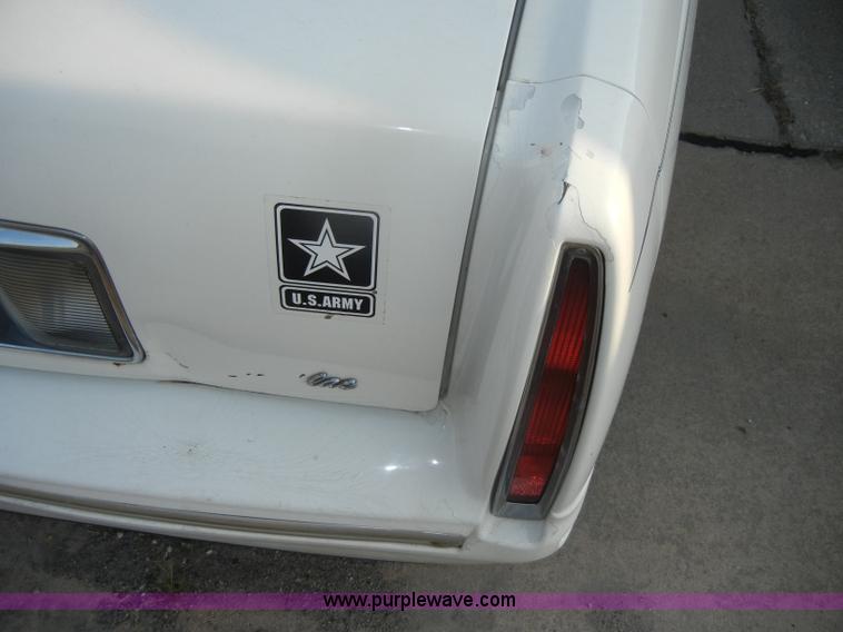 image for item D4237 1997 Cadillac DeVille