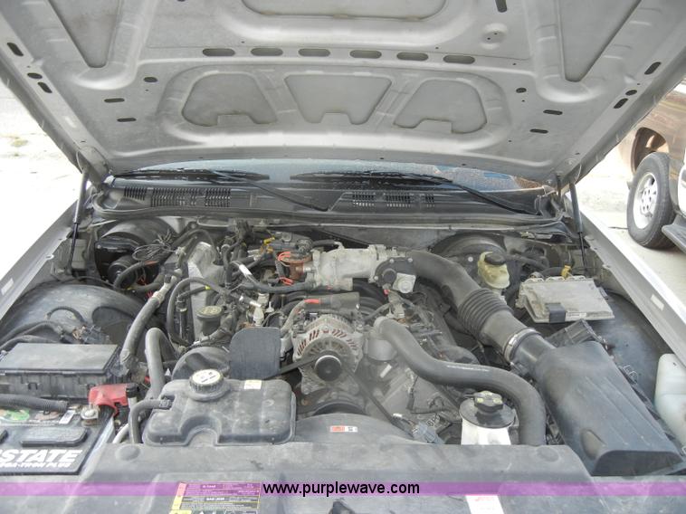 image for item D4239 2005 Ford Crown Victoria Police Interceptor