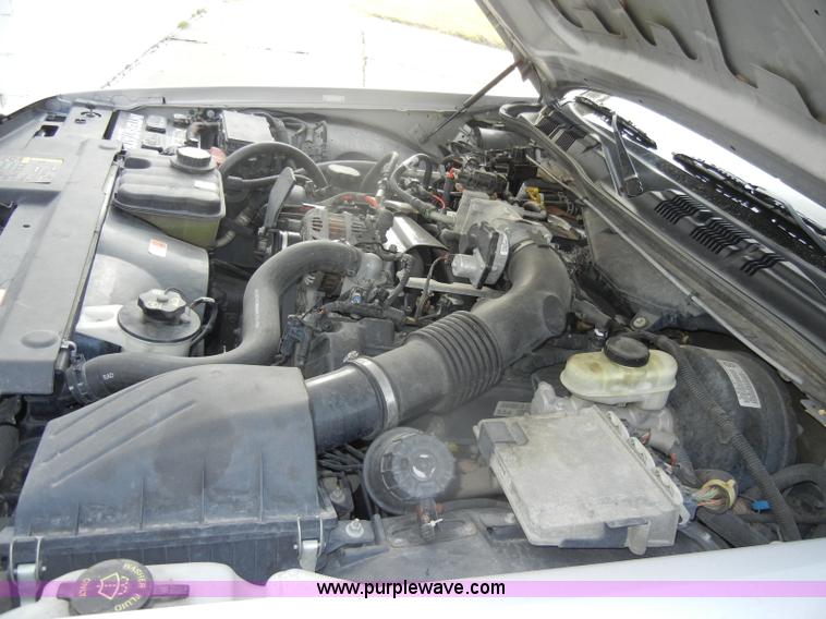 image for item D4239 2005 Ford Crown Victoria Police Interceptor