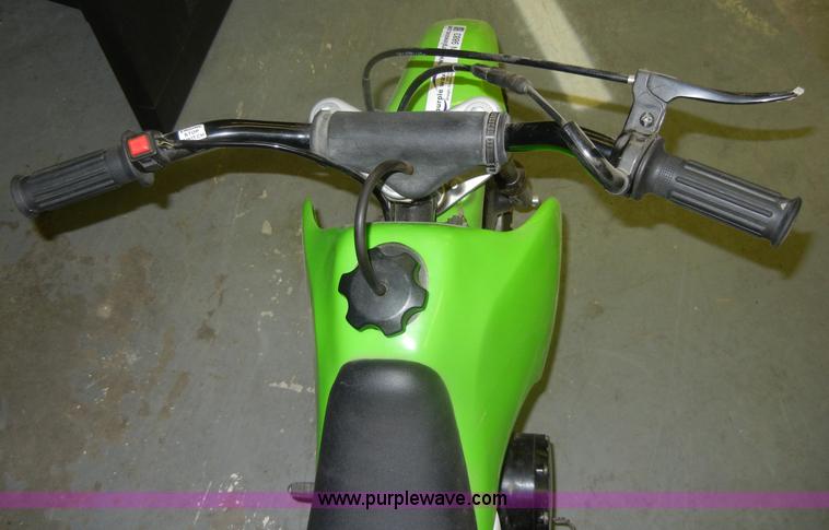 image for item N9883 2006 Suzuki children motorcycle